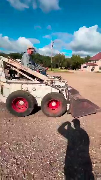 BOBCAT M610 For Sale