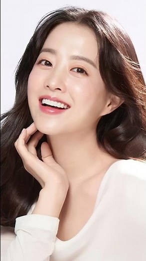 Korean actresses with the most beautiful smiles Part 1