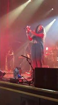 Tems - Burning (live in Montreal)