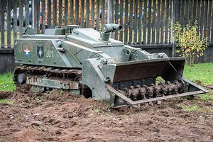 Robot-sapper "Uranus-6"