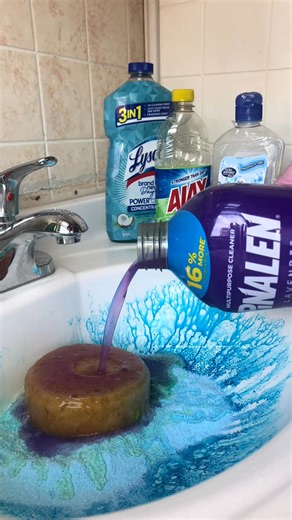 33K views · 1.1K reactions | this combo was  but can you tell this is my fave texture of paste?﫡 also sorry for the watermark, ik it can be an eyesore but ppl like to steal my vids & pose as me. i have no problem w repost accounts posting my vids (as long as credit is given) but to flat out act like you made my content is weirdo behavior若 also tysm for 30k, overload coming soon ‍↔️ #sinkclean #asmrsounds #fypシ゚viral | Tianacleans | Facebook