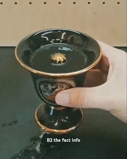 How does the Pythagorean cup work?#shorts