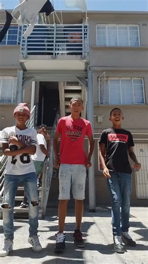 TEAM DON'T CATCH 🤟🎱 (@team.dont.catch)’s videos with original sound - TEAM_KAPITAAL🫂