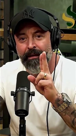 o Personagem mais sincero da comédia! #curiosidades #comedia #engraçado