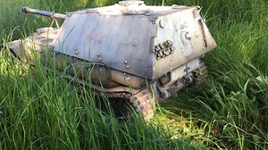 Our Elefant tank destroyer breaks cover during the lockdown for a quick photoshoot. www.armortek.co.uk The world's leaing manufacturer of 1:6 scale metal kits | The Official Armortek