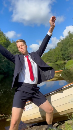 10K views · 346 reactions | Norwegian masculine hips coming your way!  Love from all the Norwegian men! 落蝹 Still great inspired by the Brazilian hips of sonia marac #masculinity #masculineenergy #hips #hipsdontlie #mathey #trendingreels #brazilian #africanmusic #norwegian #norway #twerk #twerkoff #shakeshakeshake #kjetilkrogstad | Kjetil Krogstad | Facebook