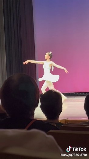 バレエ発表会の準備と衣装について