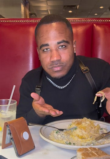 Never lose your Wallet or Your Man Again. Hands Down the Best men's wallet on the market!! HIT THAT FOLLOW BUTTON!! #tiktokmademebuyit #tiktokmademebuyit #menswallet #wallets