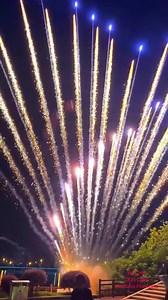 182 Shots: Spectacular Cake Fireworks Display