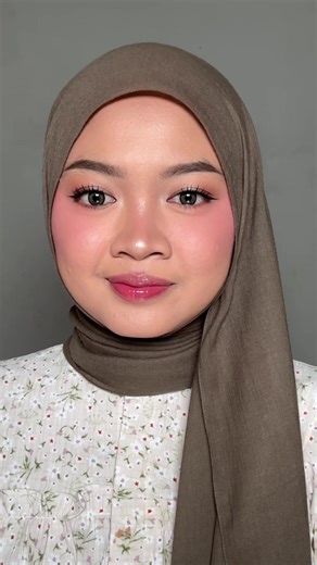 - Implora sunscreen (Rp 19.800) - OMG foundation 41W sand (Rp 21.600) - Moko moko concealer hazel nude ( Rp 21.000) - Moko moko liquid contour cocoa coffee (Rp 21.000) - Sariayu loose powder kuning gading (Rp 22.700) - Just miss pensil alis brown (Rp 7.500) - Just miss eyeshadow pallete 04 movie night (Rp 27.000) - Cluster lashes Milai C04 (Rp 24.000) - Eyeliner salsa black (Rp 17.800) - Blush powder viva #5 (Rp 8.988) - Highlighter salsa #01 (Rp 18.500) - OMG lipcream 28 cromboloni (Rp 22.500) 