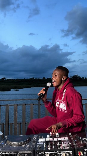 Reggae Version of Popular Songs Dance Challenge