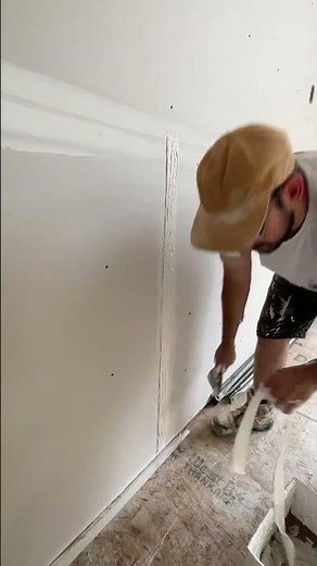 How to install paper tape on drywall butt joints with #simcoedrywall #drywall #construction #cgc