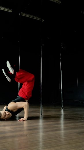 Pole dance , full static flow combo