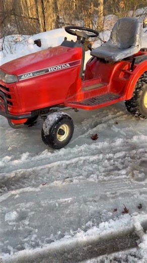 Honda 4514 garden tractor out running good!! #honda #gardentractor