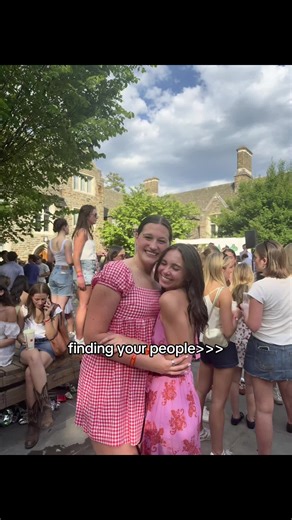 FIND YOUR PEOPLE WITH @BFF 💛💛💛💛 I can’t believe I’m so lucky 😭😭 #fyp #viral #bff #findyourpeople #bestfriend