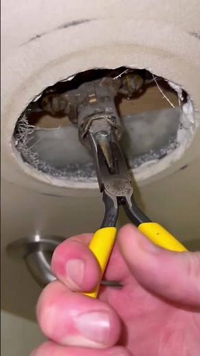 Moen Shower Cartridge Replacement DIY Tutorial! Moen 1222. #diy #plumbing #moen #shower #tutorial