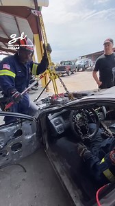 They can open up a crashed car in a matter of seconds! 😲 | Supercar Blondie