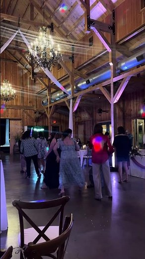 Wedding Dance Party: Guests Get Down to the Wobble!