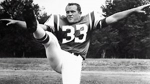 Top Jets Punter Curley Johnson, No. 33, Dies