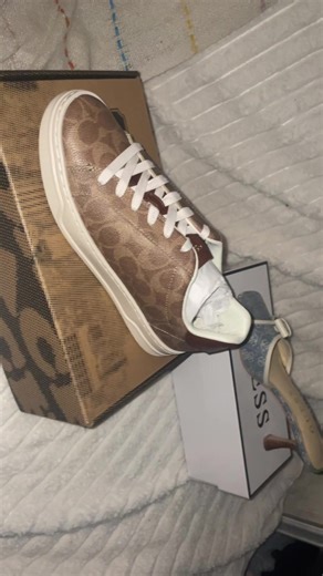 Oh how I love being a girl🤍#prettyisel #fyp #coachshoes ##guess #coach