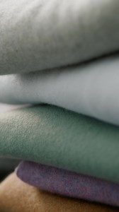 Discover expertly crafted clothes designed to meet life's needs and updated to reflect the times. | UNIQLO USA