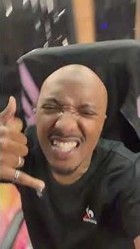 ☎️ 3615 Bonheur j'écoute 📞Je vous donne rdv à 17h pour la sortie de mon nouveau clip 😜