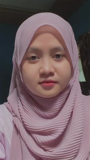 Cantiknya Silvi dengan Hijab