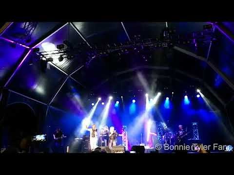 Bonnie Tyler and Cliff Richard - Taking Control (Live 2019)