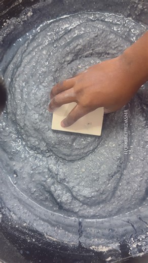 Satisfying ASMR with Gym Chalk and Paste Play