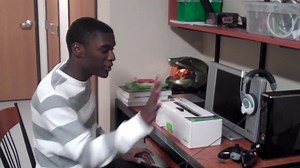 Kinect unboxing (original Xbox 360 and Xbox 360 Slim)