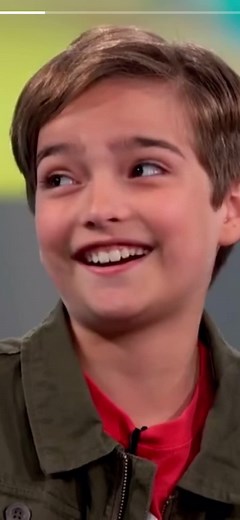 Energetic Moments with Elias Harger on the Set of Fuller House