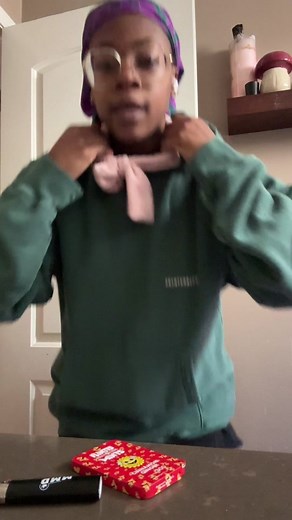 GRWM to eat a Flintts Mint 👅 #GRWM #flinttsmints