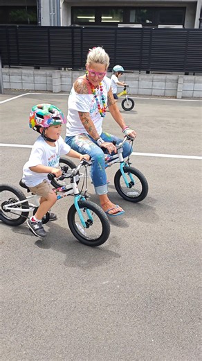 【4歳2ヶ月】Ride with Suzanne #へんしんバイク #4歳