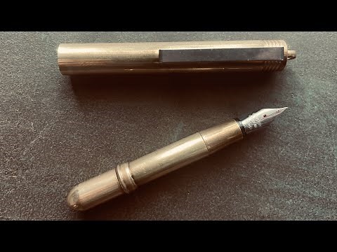 Traveler’s Company Fountain Pen - A Mighty Pocket Pen That Ages Well