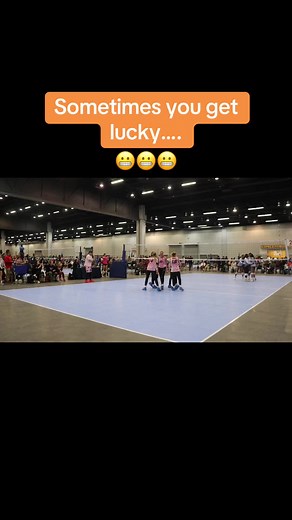 Volleyball Moments: Defense Techniques and Gameplay