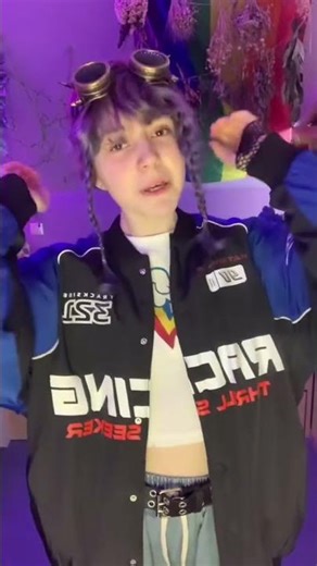 Rainbow dash cosplay transformation