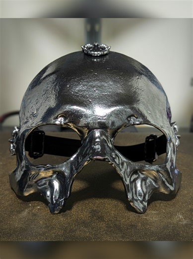 Printing the Papa V mask in tough resin is kind of a game changer. Virtually no sanding and I feel like this has such added texture. It's still a gloss black base, followed by alclad chrome via the airbrush. I'll have four of these going up for sale in the next couple of days. #ghostband #ghostbandfyp #papav #papavperpetua #fyp