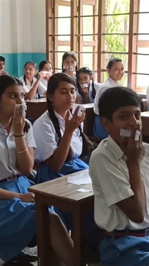 Make noise with paper in classroom fun activity