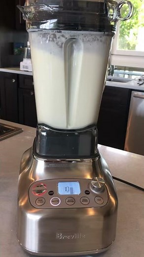 Making Corn Ice Cream with Breville Super Q Blener