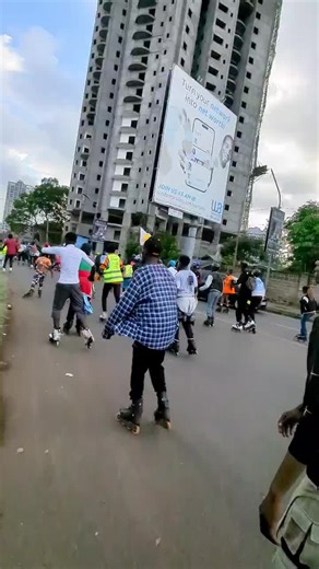 The love of skate is equal to the love of MAIN SK8 PRO CENTER