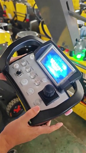 How to Connect the Remote Control to a Concrete Grinder Before starting any job, correct setup matters. This video shows how to connect and pair the remote control with our concrete grinder, ensuring smooth operation and safe control on site. ✔ Simple pairing steps ✔ Clear machine response ✔ Better operator safety and comfort Remote-controlled grinders allow operators to work at a safe distance while maintaining precise control — but only when the connection is done properly. ▶️ Watch the video 