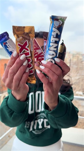 Best Chocolate Bars: Snickers, Bounty, and More