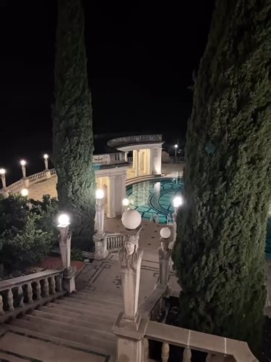 We did the evening holiday tour of Hearst Castle and it was so cool! I’ve been loads of times but we got to see the kitchen and guest cottages that I’d never seen, plus the main rooms all decked out. It was really special. | Leslie Dinaberg