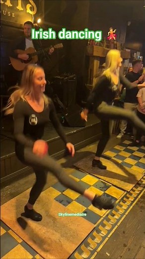Irish Dancers Light Up the Pub r: You Won't Believe Their Moves