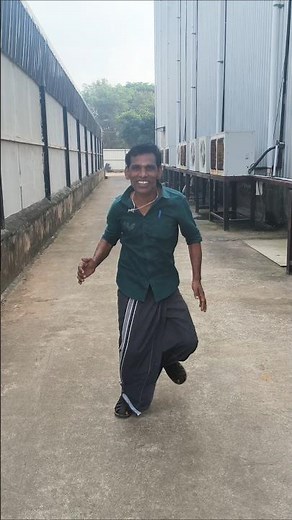 Photoshoot|Actor Ammanpuram Saravanan|work place|chair loadman