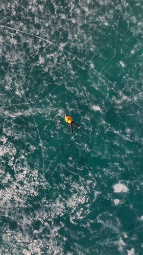 Mind-blowing aerial views of frozen Abraham Lake, Alberta, Canada 🇨🇦#alberta #canada #abrahamlake #clearwatercounty #icebubbles #davidthompsoncountry #explorealberta 17 January 2026 NOTE: We are certified drone pilots in Canada and fly only where legally permitted. Flying drones in National or Provincial Parks is strictly prohibited. | Explore Alberta