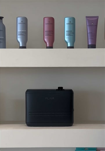 The Maestro, the perfect diffuser for your business or your home. A must-have for large spaces. Elevate your space with Flair. ✨