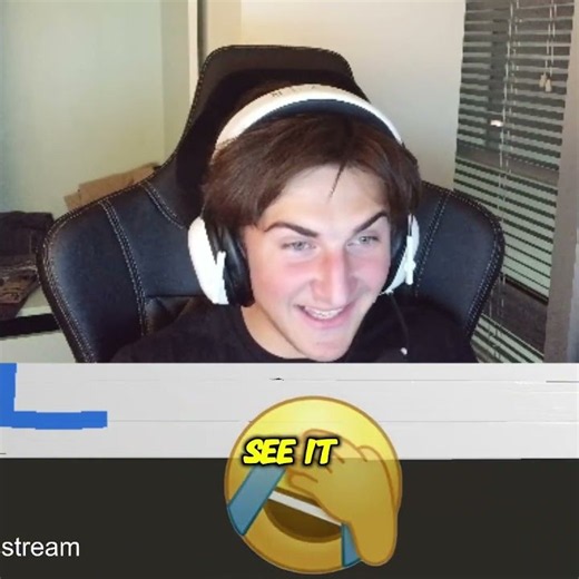 He explains his situationship to Rust players