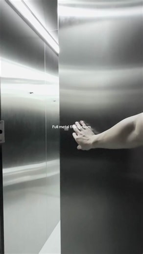 We’ve always wanted to do a full metal room 🙉 #interiordesign #metal #aesthetic