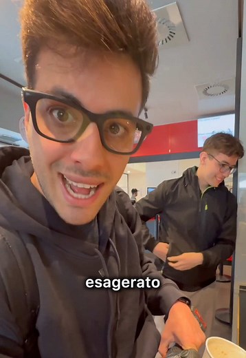 Trucco per avere cocacola illimitata al kfc ✅📈📊 @Davide Mazzola 📹📈 #bosco #free #help #naples #prank